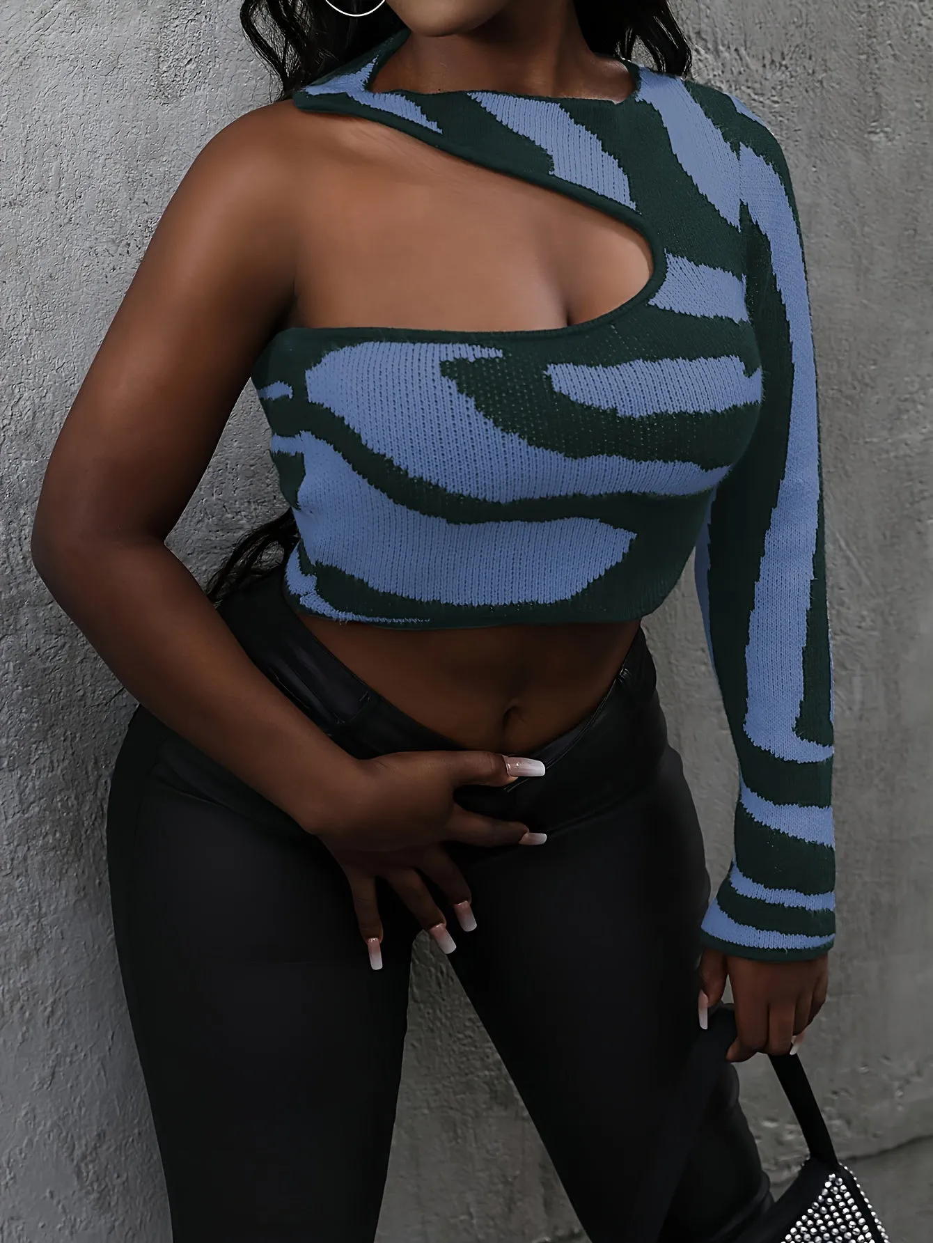 Block  One Shoulder Fall Sweater