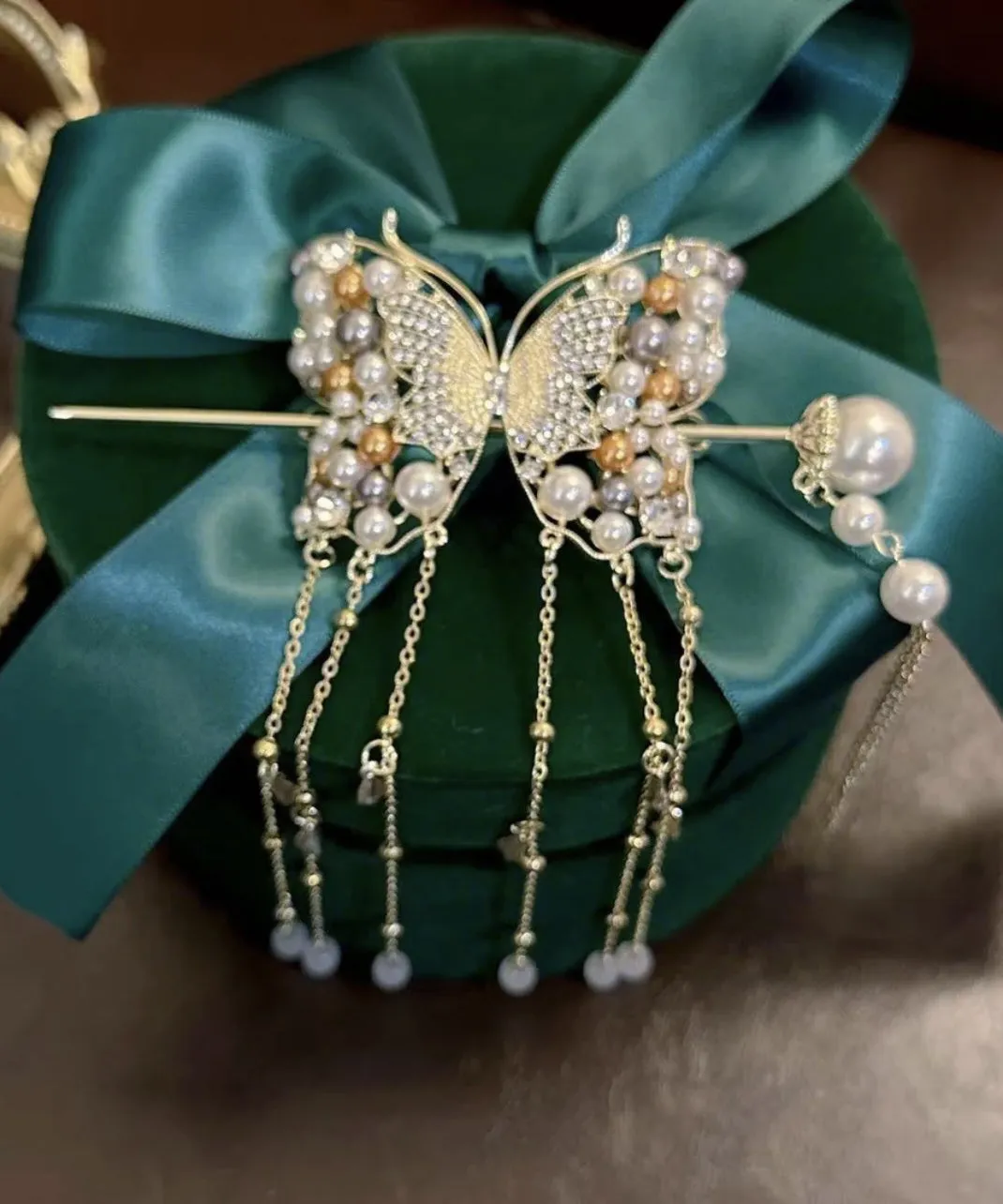 Classy White Sterling Silver Overgild Pearl Butterfly Tassel Hairpin AB1079