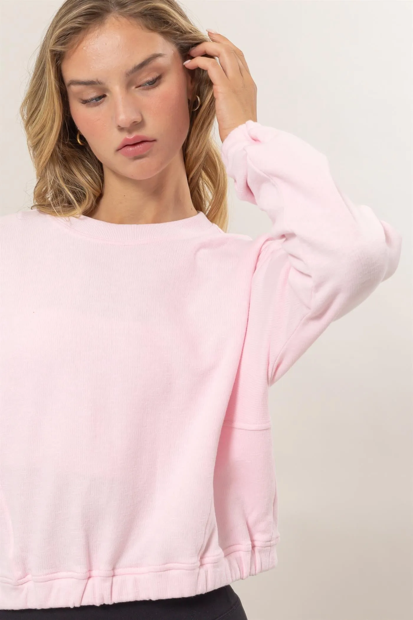 DZ24F991-Cropped Pullover Sweatshirt