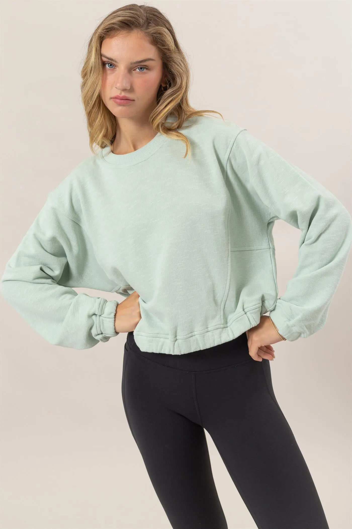 DZ24F991-Cropped Pullover Sweatshirt