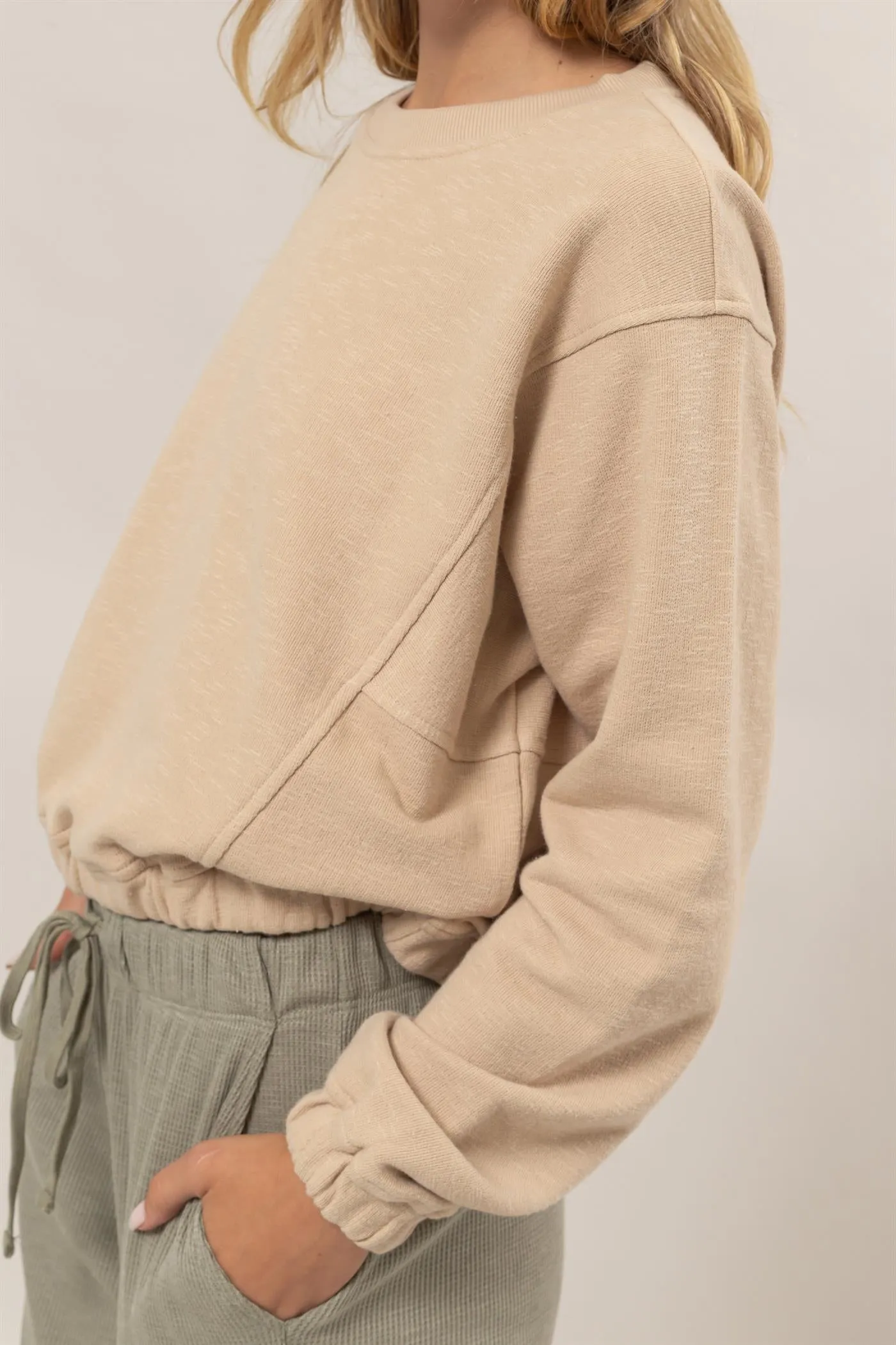 DZ24F991-Cropped Pullover Sweatshirt