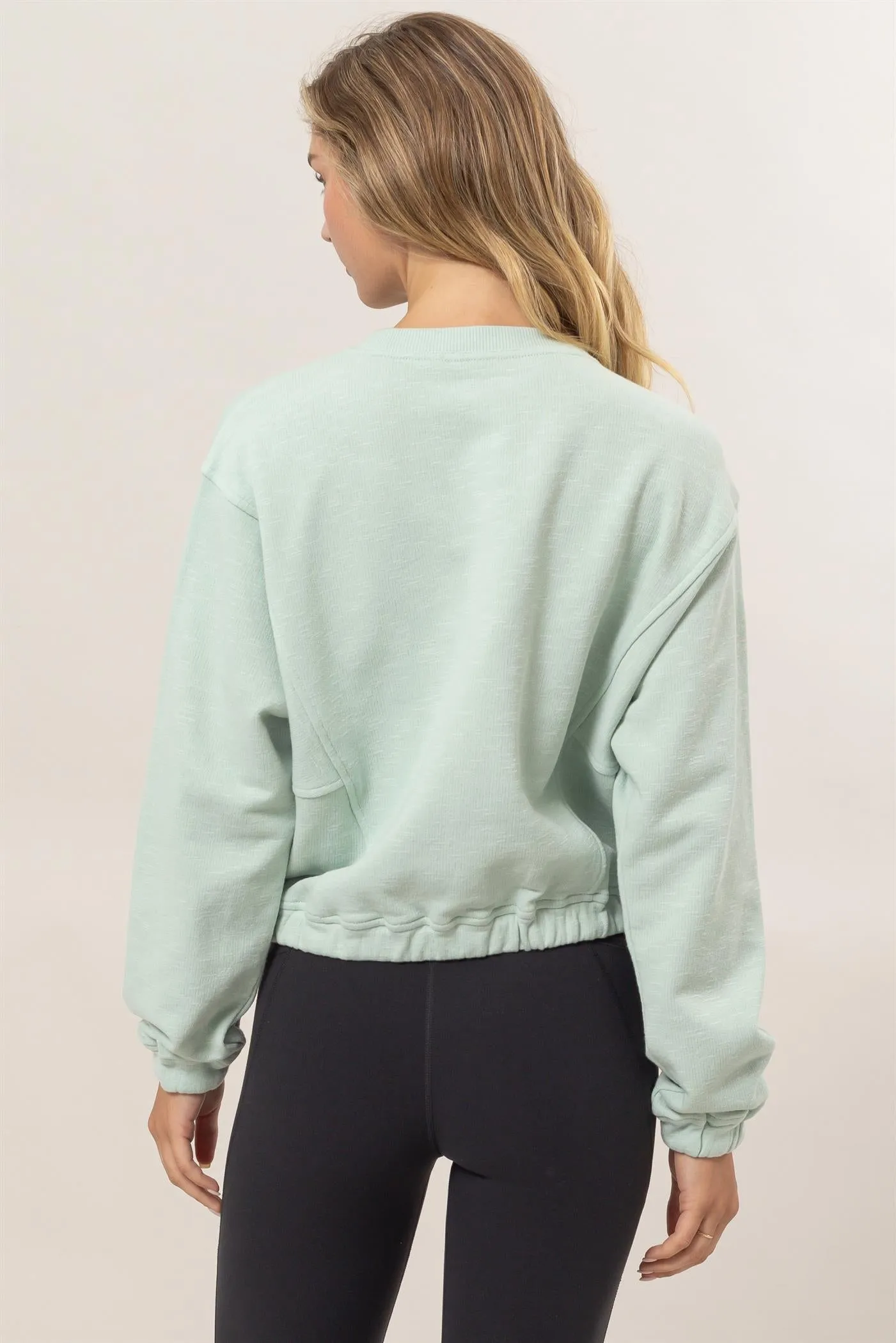 DZ24F991-Cropped Pullover Sweatshirt
