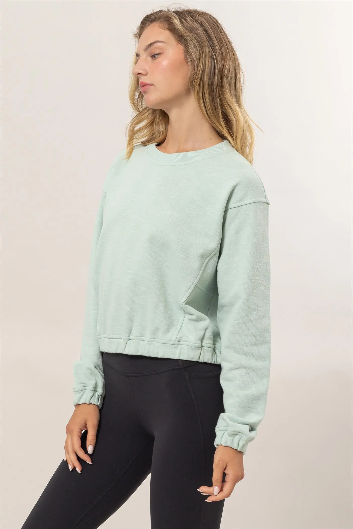 DZ24F991-Cropped Pullover Sweatshirt