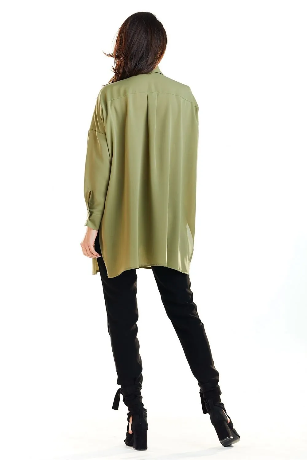 Elegant Gold-Accented Oversized Shirt - Effortless Chic