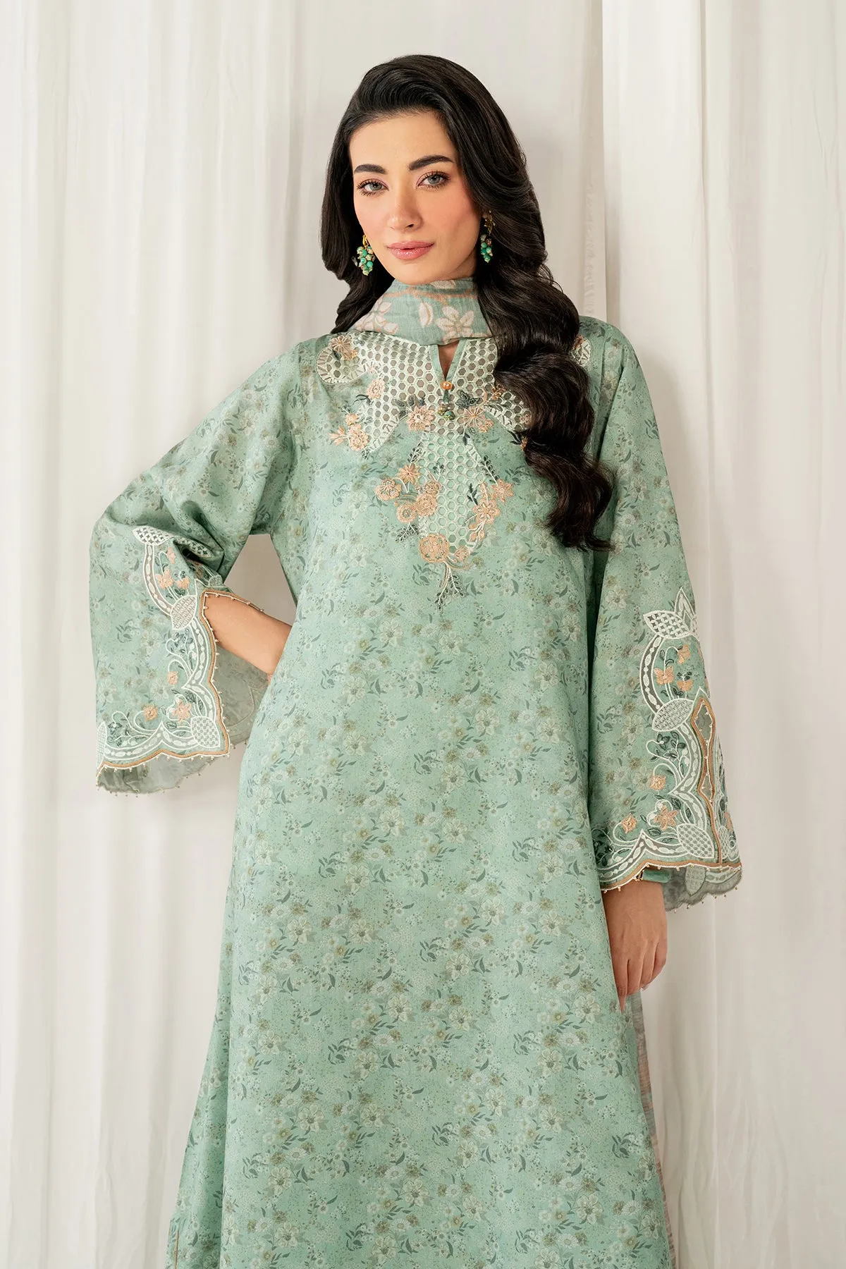 EMBROIDERED VISCOSE SILK SF-4048