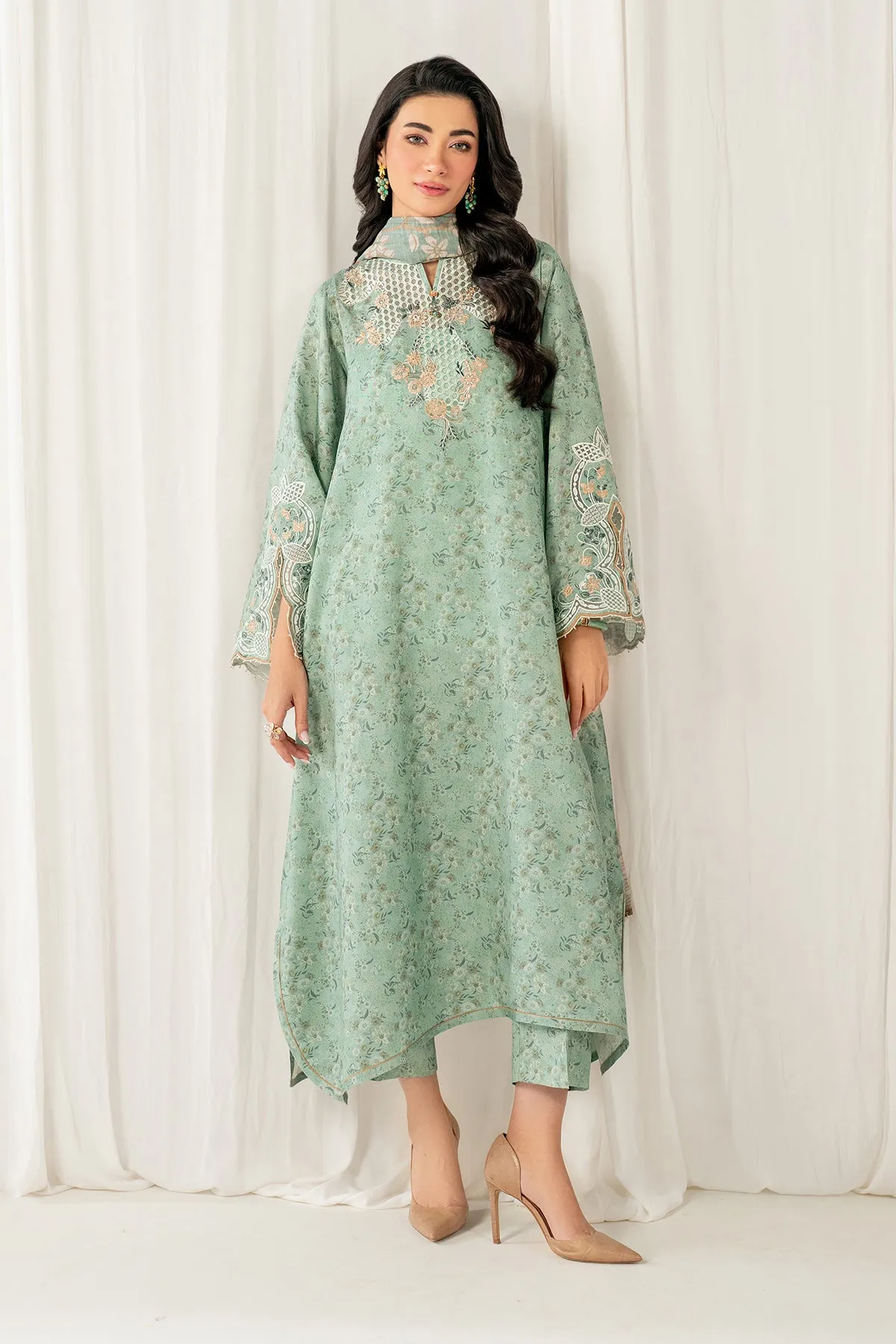 EMBROIDERED VISCOSE SILK SF-4048
