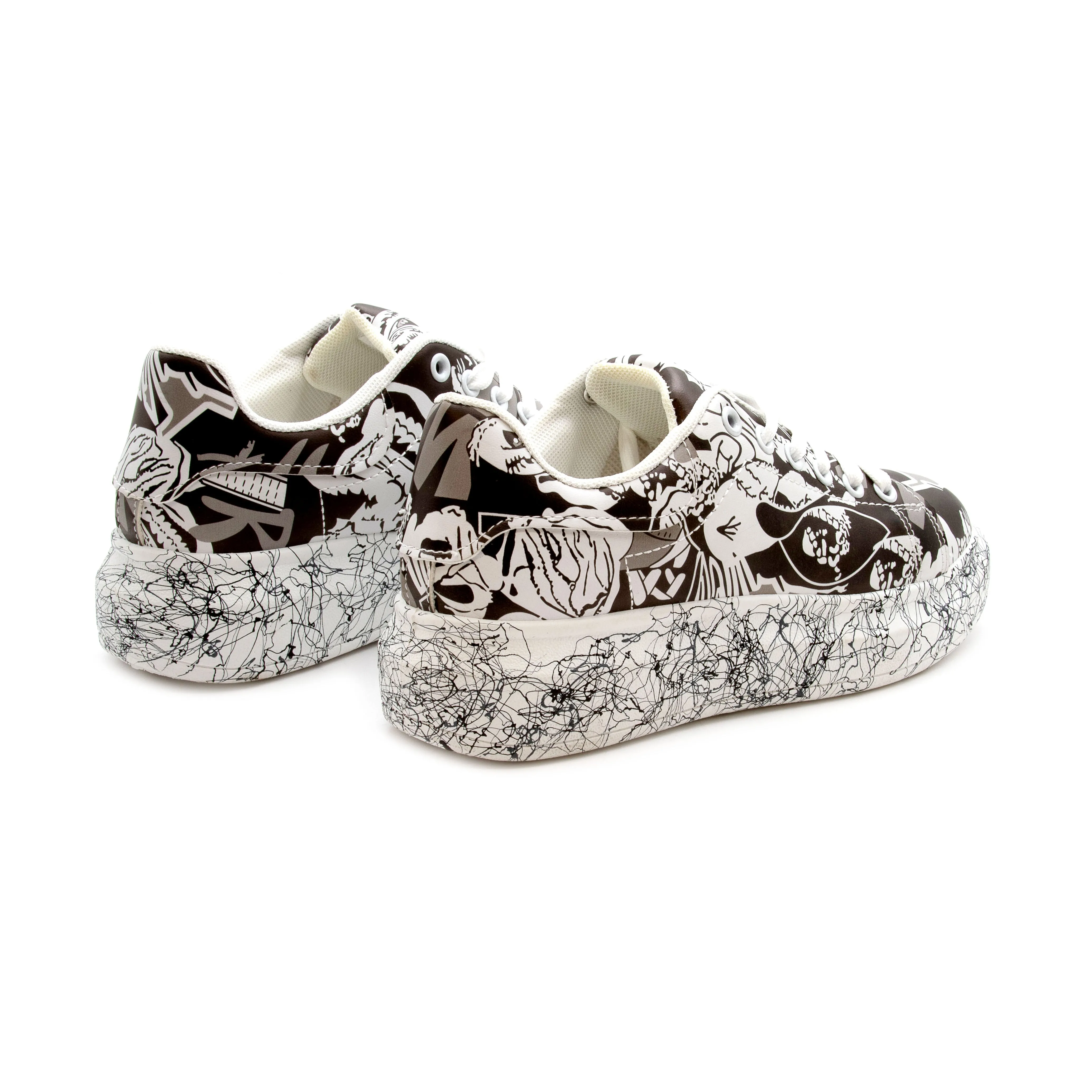 Fashion Lace Up Low Top Platform Shoes.