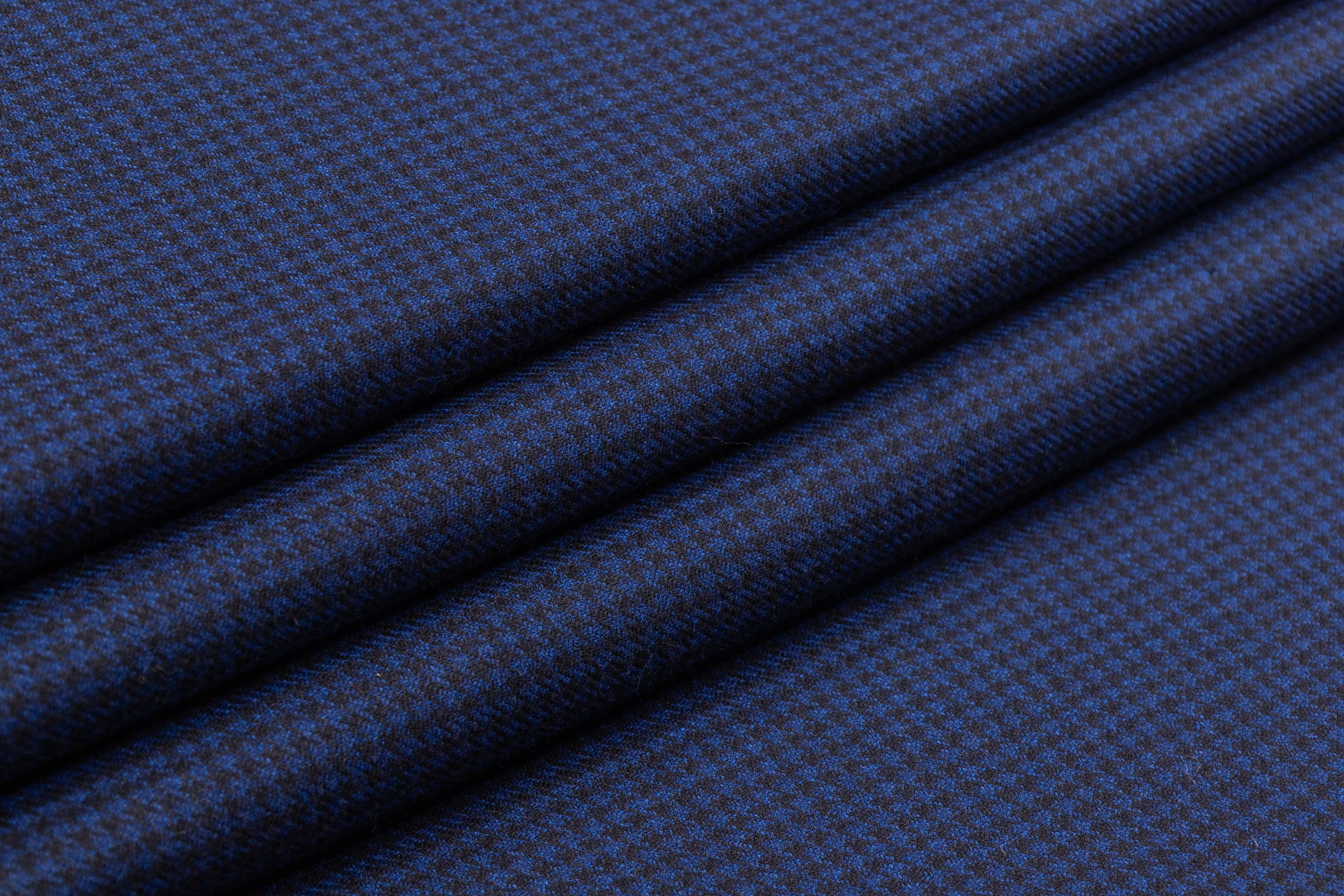 Micro Houndstooth Italian Wool Suiting -