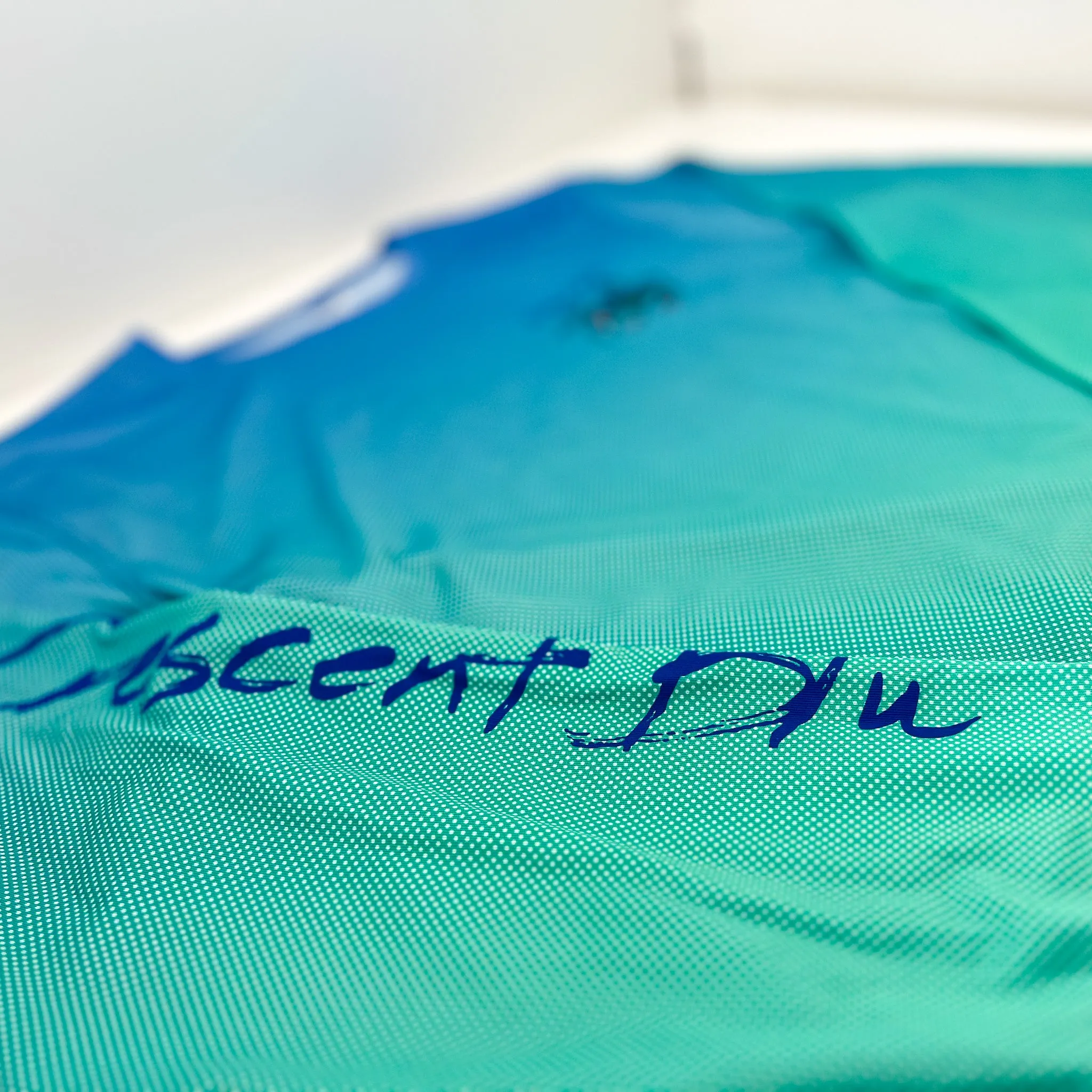 Signature Crab UPF Dot Gradient Sun Shirts
