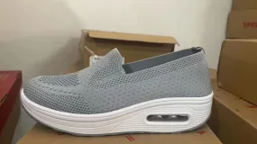 Women's Air Cushioning Sneakers Summer New Breathable Fly Weave Wedge Shoes for Women Flat Slip on Casual Ladies Walking Shoes F157841